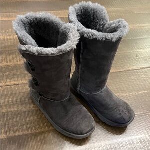 UGG Charcoal Shearling Boots size 5